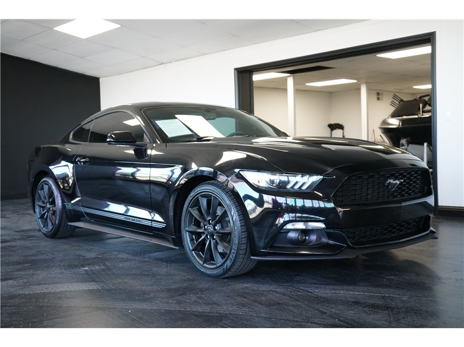 2016 Ford Mustang EcoBoost Coupe's photo