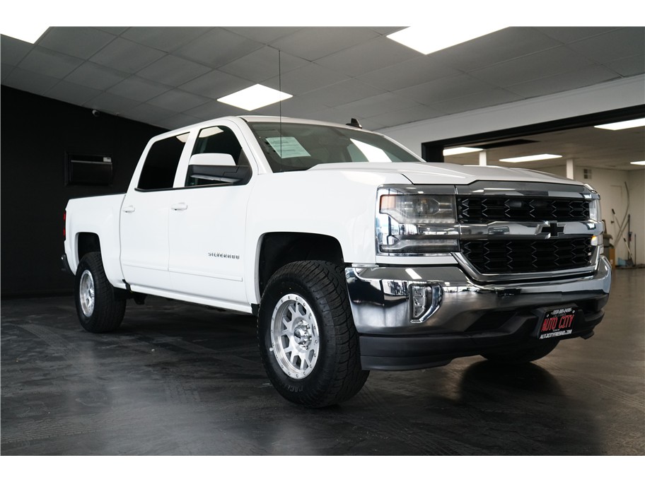 2017 Chevrolet Silverado 1500 LT Crew Cab Short Box's photo
