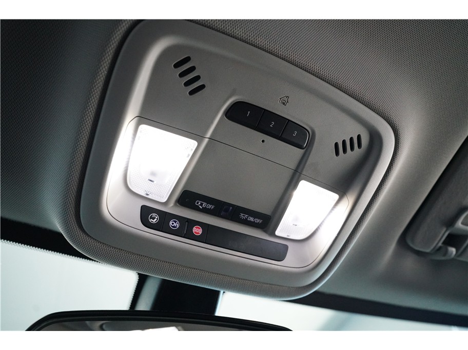 2020 Chevrolet Traverse 1LT - Photo 25