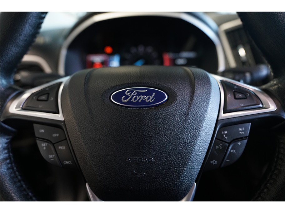 2016 Ford Edge SEL - Photo 18