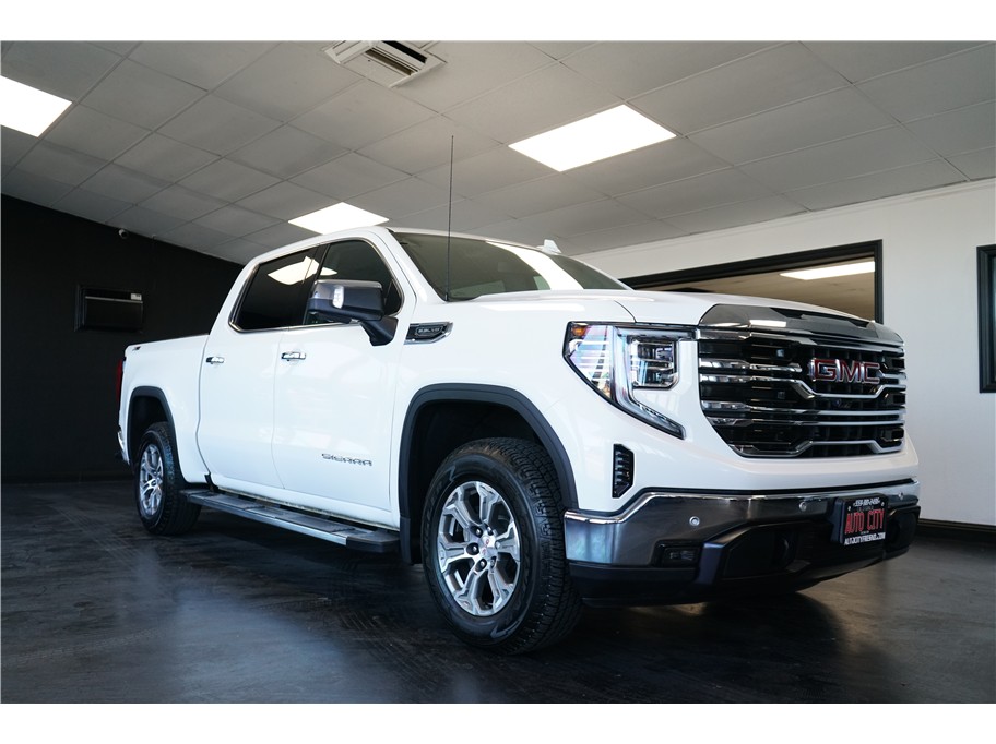 2022 GMC Sierra 1500 Crew Cab from Auto City
