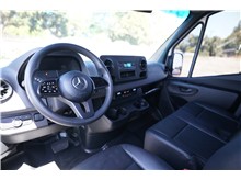 Vehicle Thumb #15