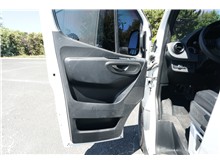 Vehicle Thumb #17