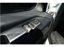 Vehicle Thumb #18