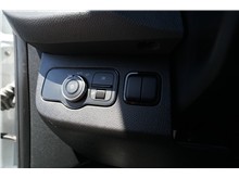 Vehicle Thumb #19