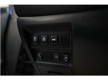 Vehicle Thumb #18