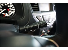 Vehicle Thumb #24