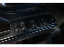 Vehicle Thumb #16