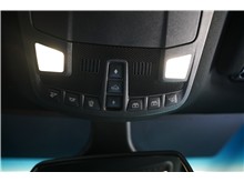 Vehicle Thumb #26