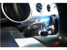 Vehicle Thumb #22