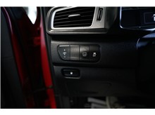 Vehicle Thumb #18