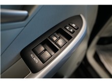 Vehicle Thumb #16