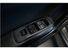 Vehicle Thumb #16