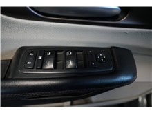 Vehicle Thumb #17