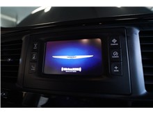 Vehicle Thumb #23