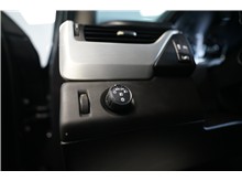 Vehicle Thumb #18
