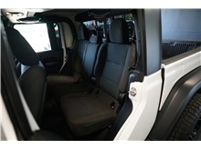 Vehicle Thumb #14
