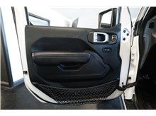 Vehicle Thumb #17