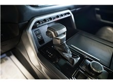 Vehicle Thumb #22