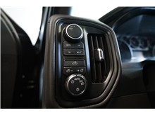 Vehicle Thumb #17