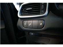 Vehicle Thumb #17