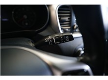 Vehicle Thumb #24