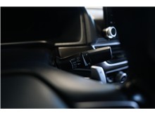 Vehicle Thumb #21