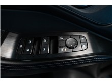 Vehicle Thumb #16