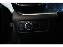 Vehicle Thumb #18