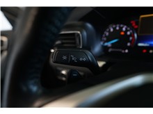 Vehicle Thumb #23