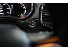 Vehicle Thumb #23