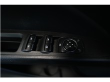 Vehicle Thumb #16