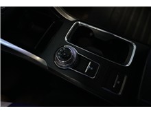 Vehicle Thumb #19