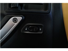 Vehicle Thumb #16