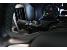 Vehicle Thumb #22