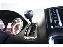 Vehicle Thumb #22