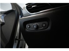 Vehicle Thumb #18