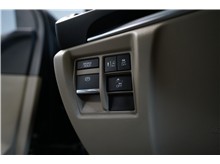 Vehicle Thumb #19