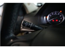 Vehicle Thumb #25
