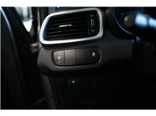 Vehicle Thumb #17