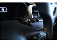 Vehicle Thumb #22