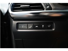 Vehicle Thumb #19