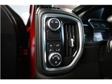 Vehicle Thumb #17