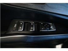 Vehicle Thumb #18