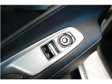 Vehicle Thumb #16
