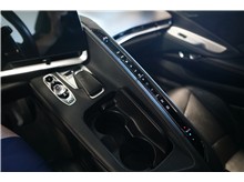 Vehicle Thumb #18