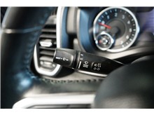 Vehicle Thumb #22
