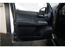 Vehicle Thumb #15