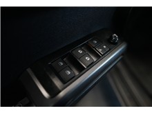 Vehicle Thumb #16
