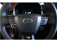 Vehicle Thumb #18
